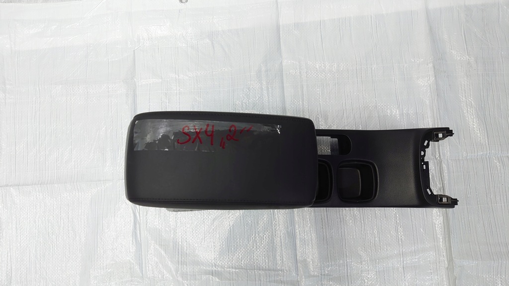 фото №1, Suzuki sx4 s cross подлокотник