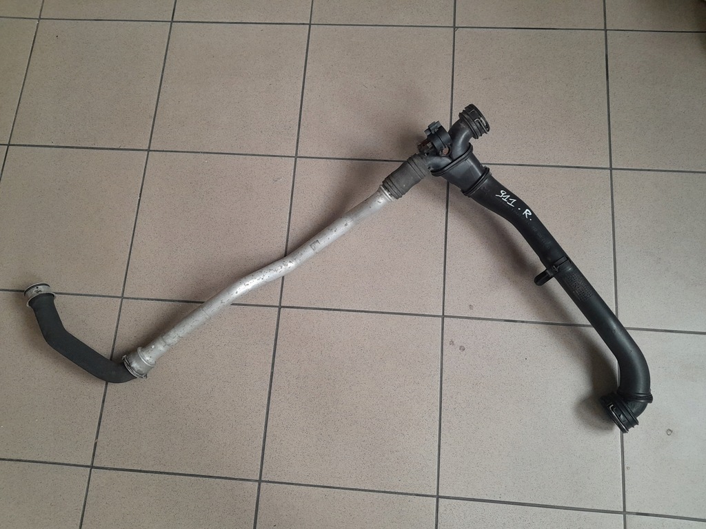 фото №1, Porsche 911 997 2006r 3.6 boxster трубки труба wąż шланг wody 99710671102