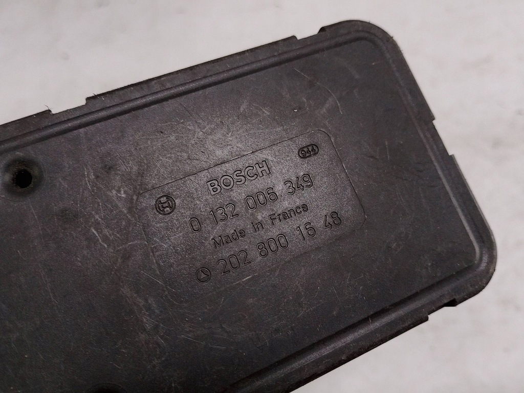 фото №6, Mercedes помпа замка центрального 2028001648 europa