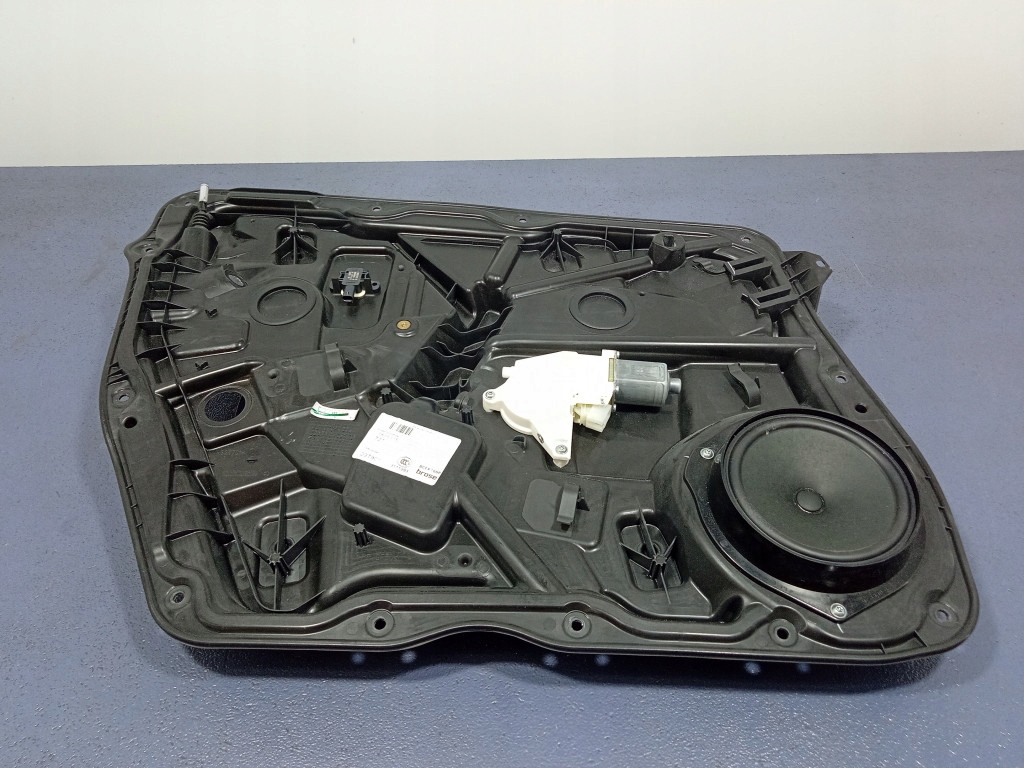 Купити Mercedes gls x166 підйомник скло перед лівий a1667201102