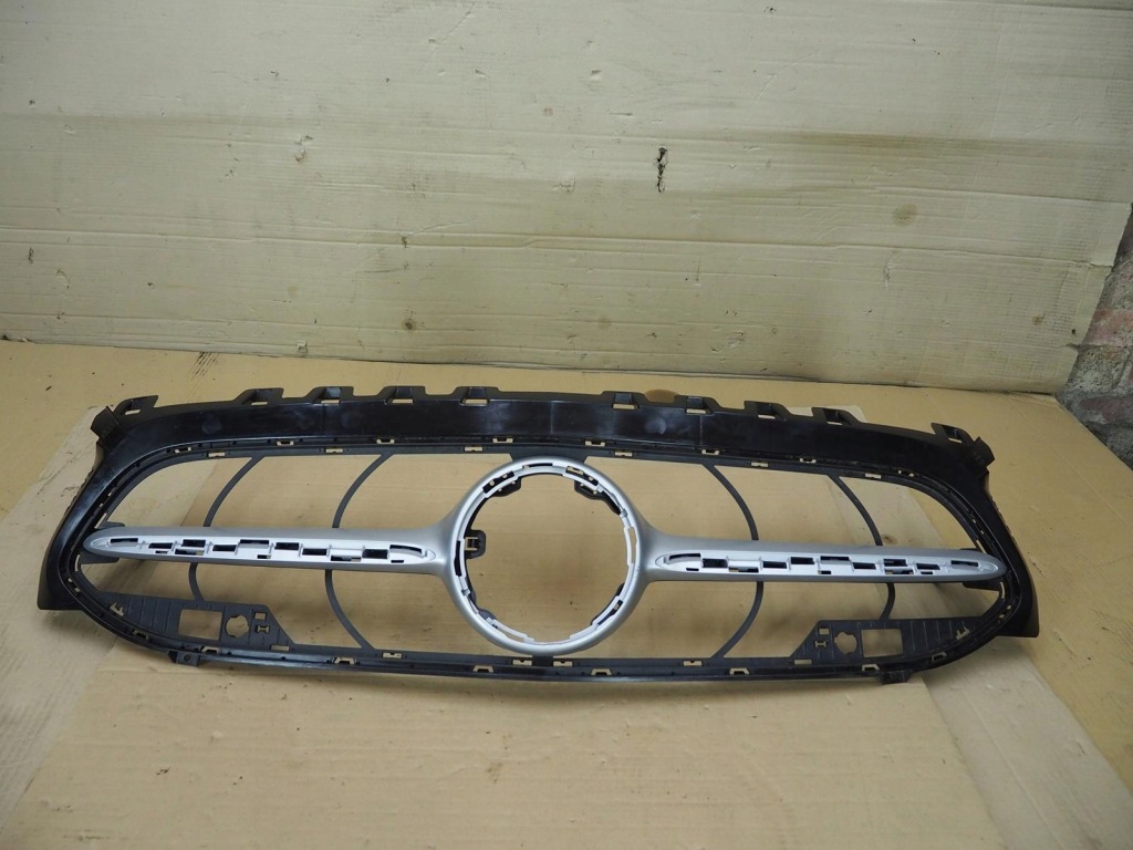 Купить Mercedes b-klasa 247 amg решётка радиатора решётка радиатора 2478882900