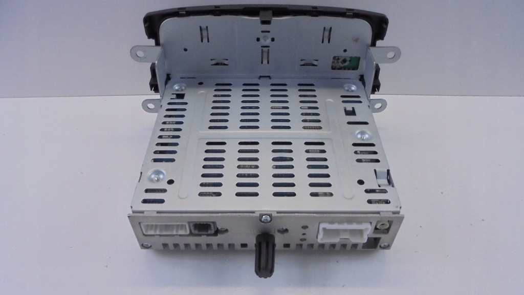 фото №2, Dacia duster i радіо oryg