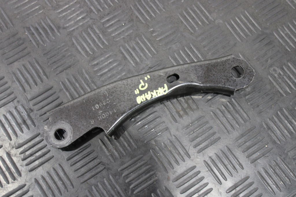 фото №1, Кронштейн кронштейн кронштейн правий arkana