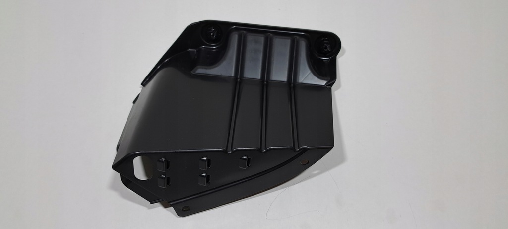 фото №2, Kia sportage v защита бампер правый задняя 86677-r2000