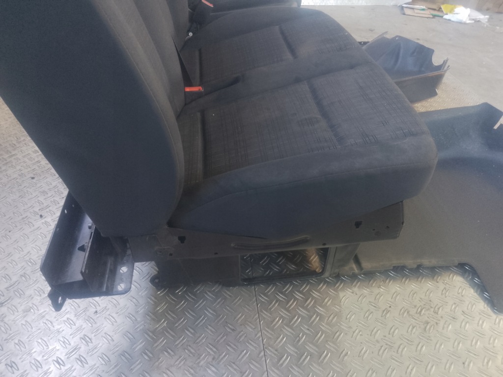 фото №8, Vito 447 15- сидіння водія пасажира заднє сидіння комплект