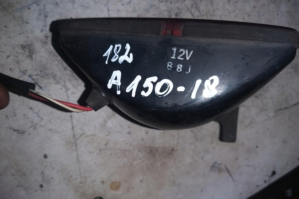 фото №1, Противотуманная фара задний subaru impreza sedan gc 23611216 1998