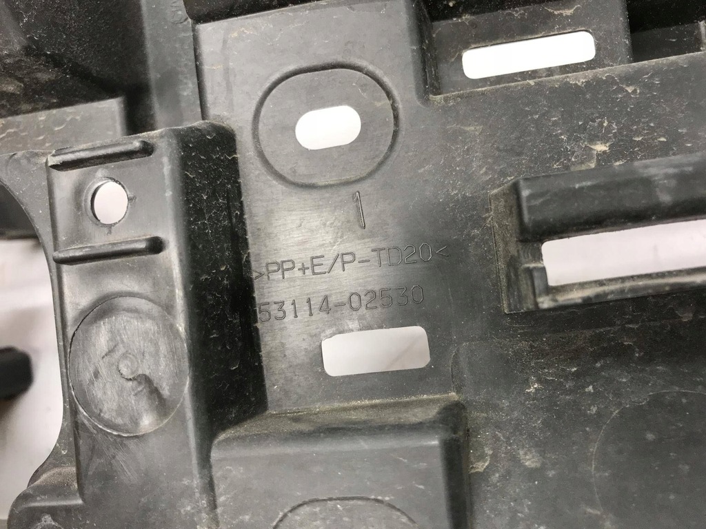 фото №9, Toyota corolla e210 e21 2020 решітка радіатора / решітка радіатора верхній радіатора 5311402530