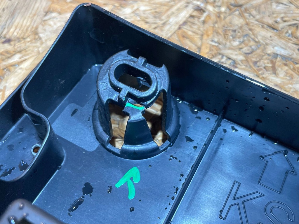 фото №10, Mazda cx5 cx-5 ii 2 kf lift 22-25 молдинг підкладка pod номерний знак перед