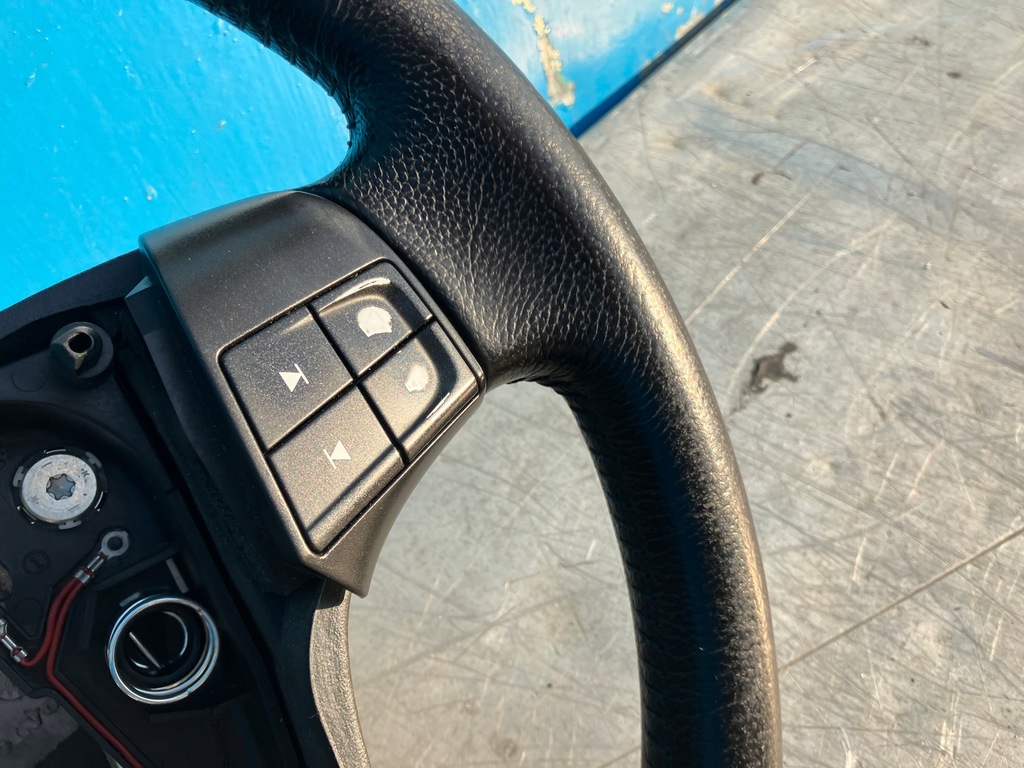 фото №7, Volvo s40 ii v50 воздуховод кожаный 8687335