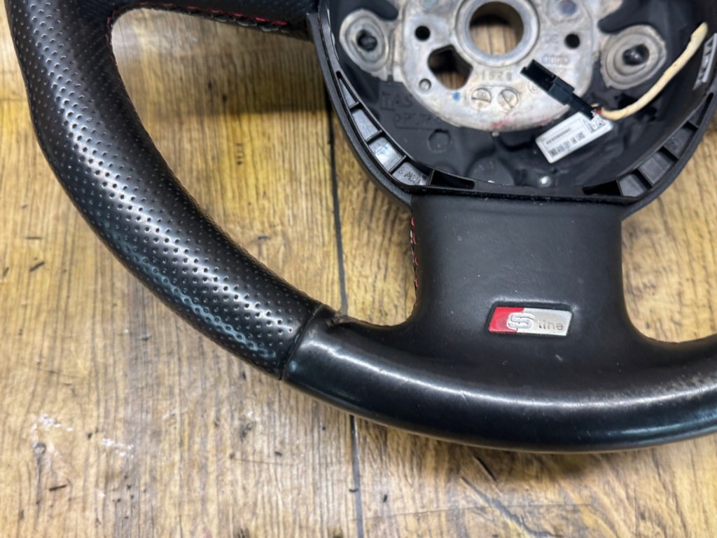 Кермо  мультифункція шкіра s-line пелюстки перемикання audi a6 c6 8k0419091ak чорна Зі Шроту