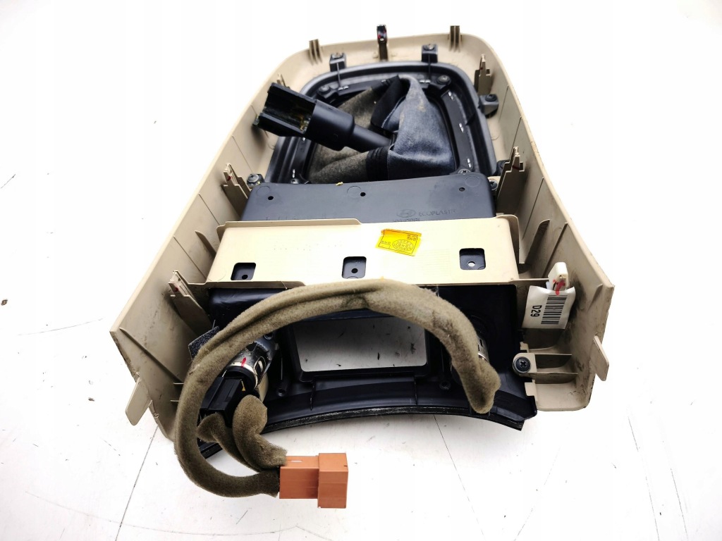 фото №7, Hyundai santa fe 2007 рамка рычаг переключения передач  846512b000