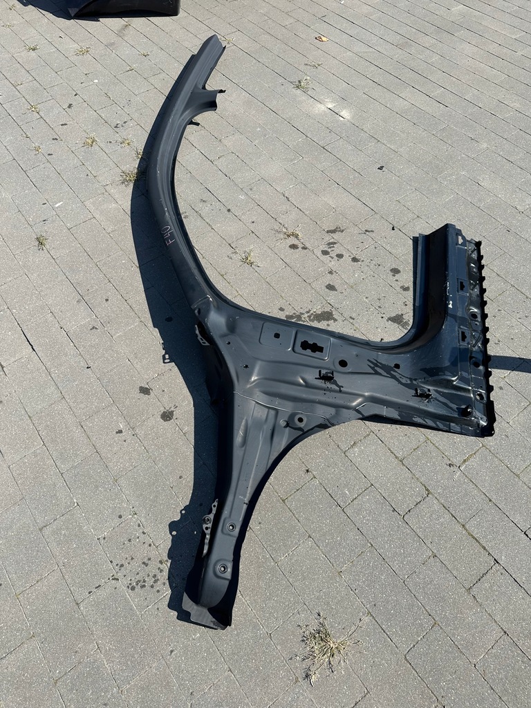 фото №1, Bmw 2 f40 блок двигателя порог