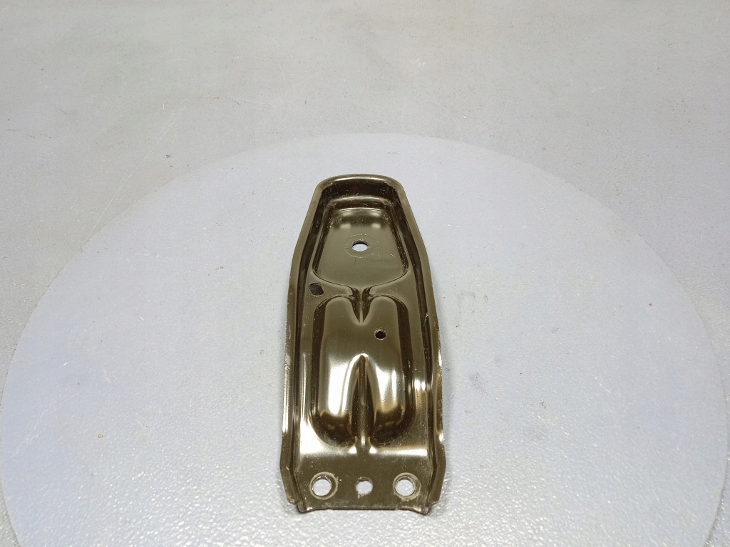 Mercedes gls x167 кронштейн опора косая подвеска задний  a1676140100 Недорого