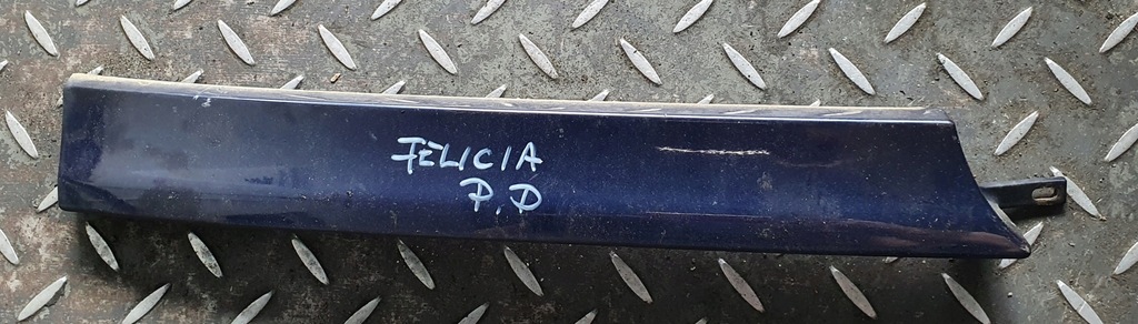 фото №1, Молдинг лампы правый перед skoda felicia i