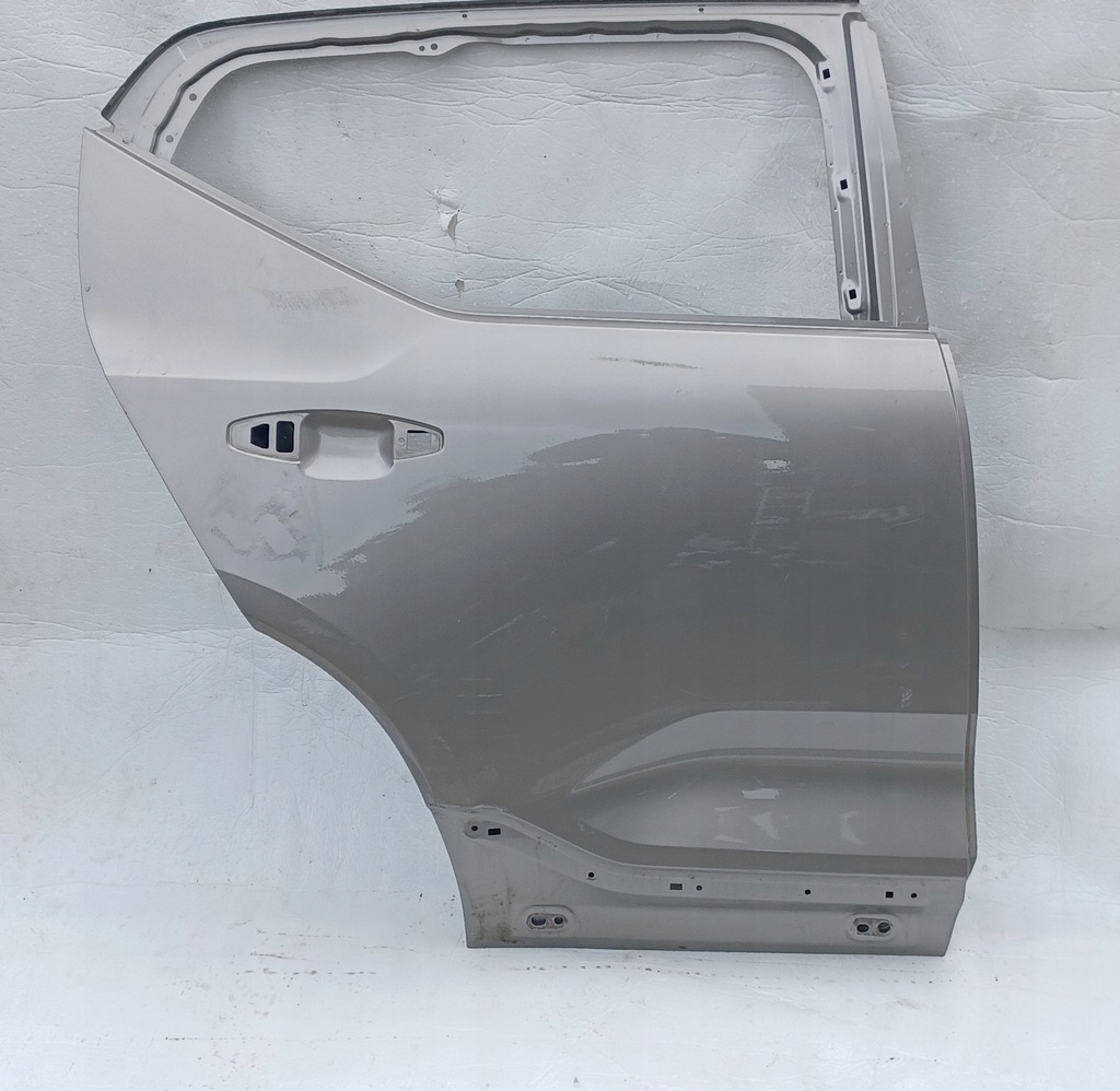 фото №1, Volvo xc40 дверь правое задняя задние