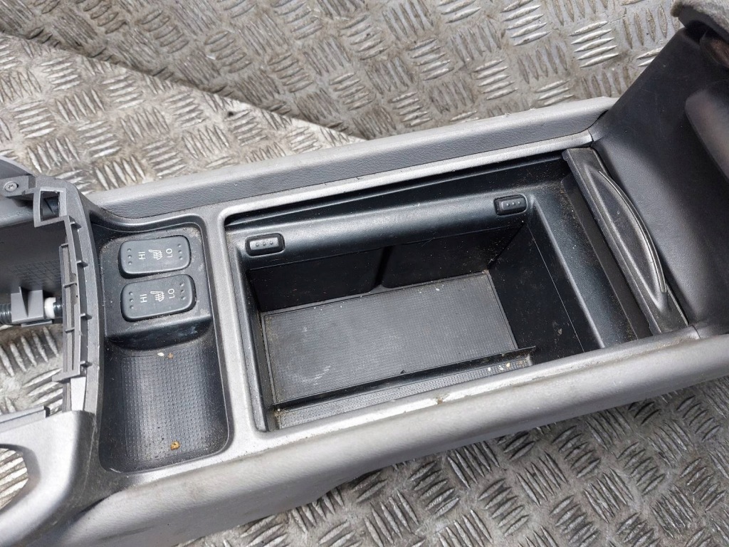 фото №7, Тунель середній підлокітник перемикач підігрів civic viii sedan