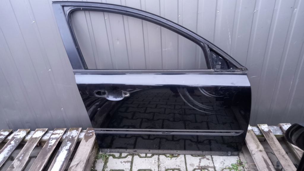 фото №1, Дверь правое перед volvo s40 05r