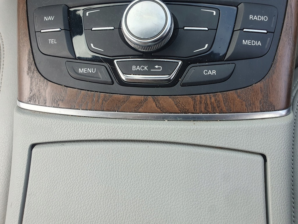 фото №12, Audi a6 c7 декори drewno mat drewno