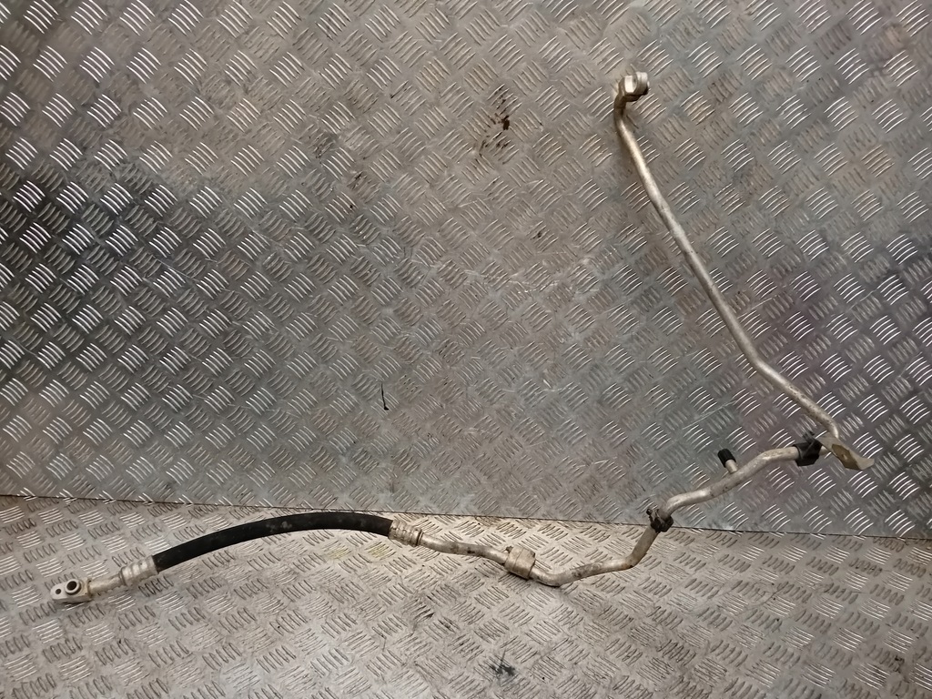 фото №1, Doblo i 1.9 шланг кондиционера