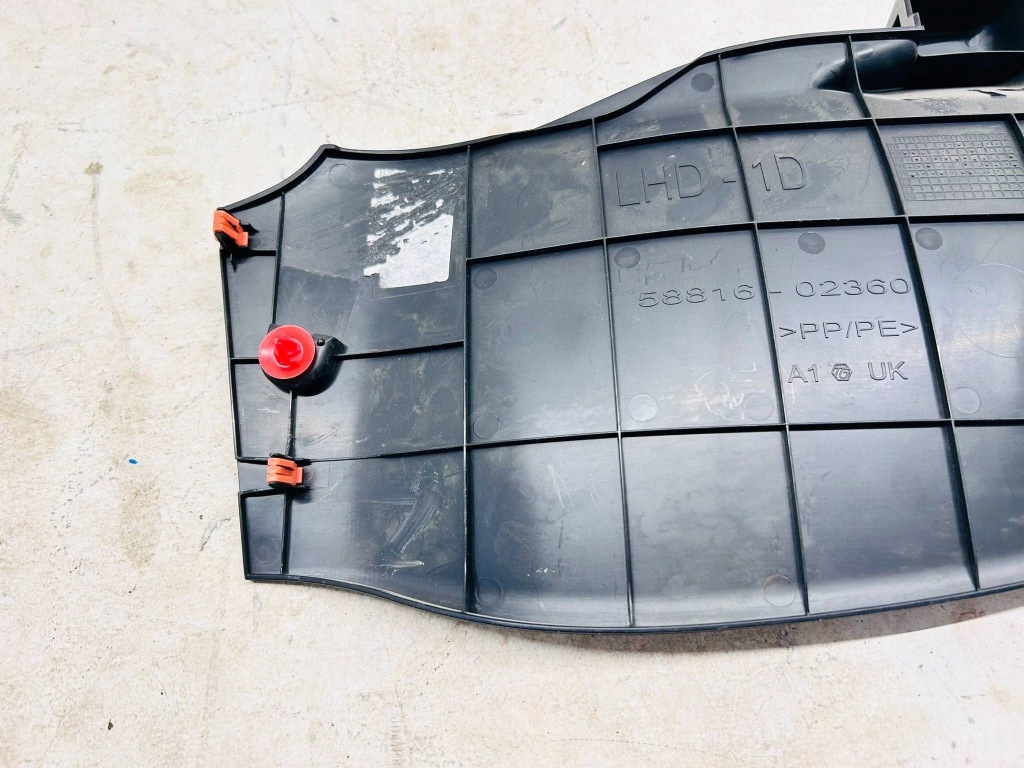 Corolla e21 захист бічна тунель завершення ліва ліва 58116-02360 Київ