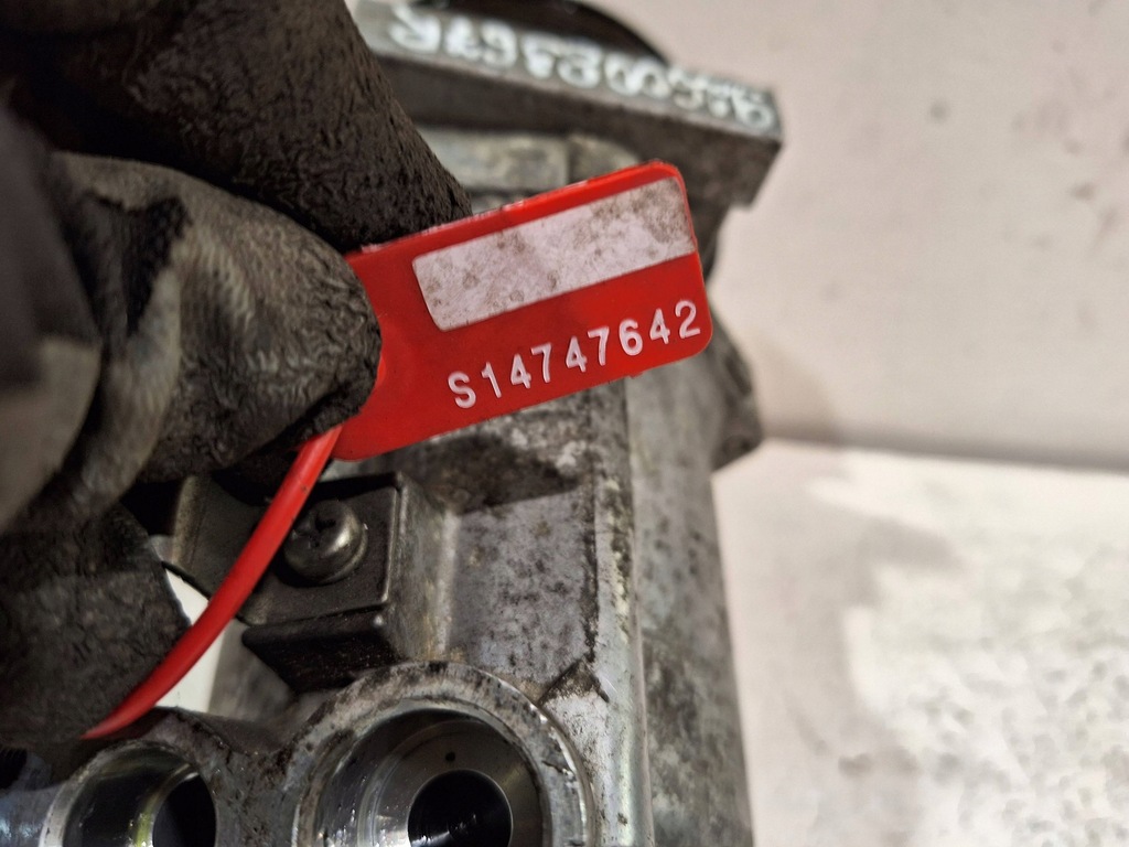 фото №6, Компрессор кондиционера 926008367r dacia dokker lodgy 1.2 tce 12-