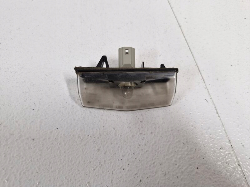 фото №1, Toyota matrix 2 ii e140 rav4 iv освітлення лампа номерного знака реєстраційний