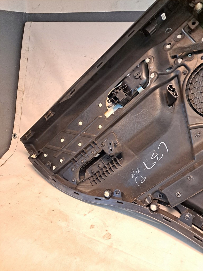 фото №14, Обшивка обивка дверь правый задняя range sport l320