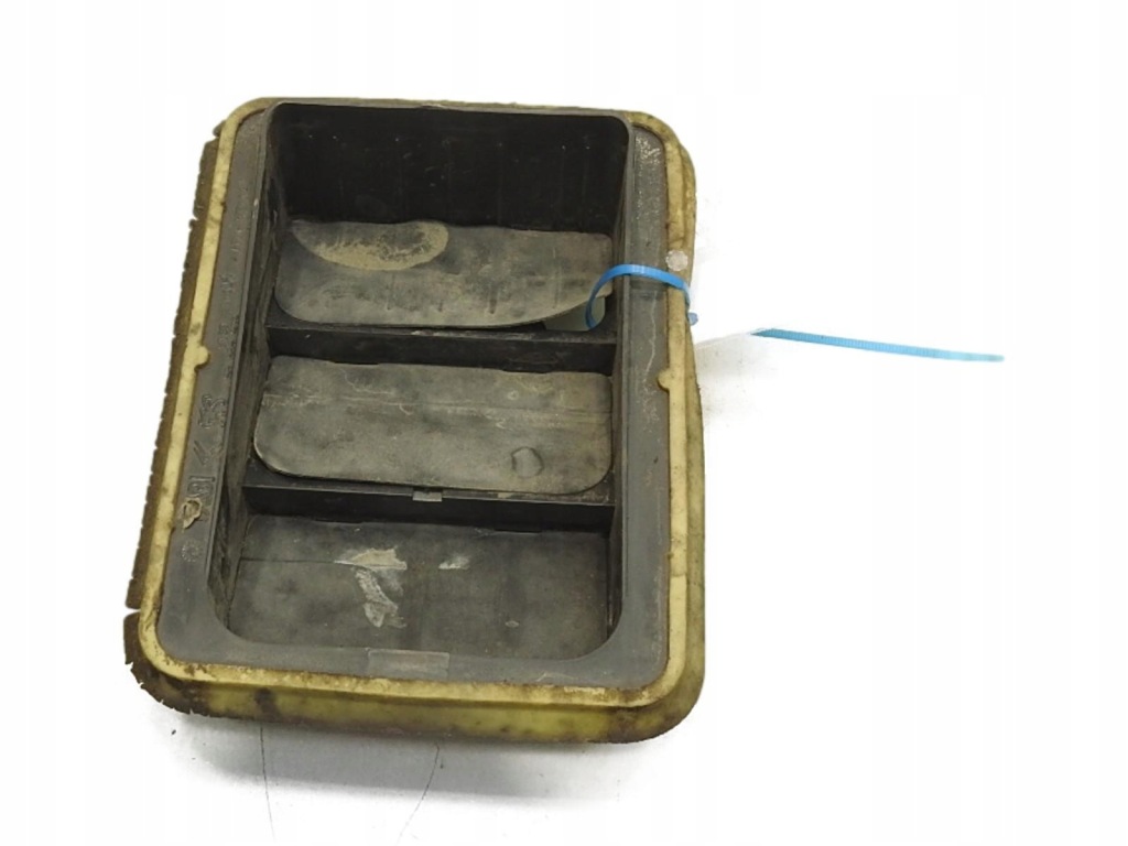 фото №1, Решётка вентиляционная задняя peugeot 5008 i 96384903