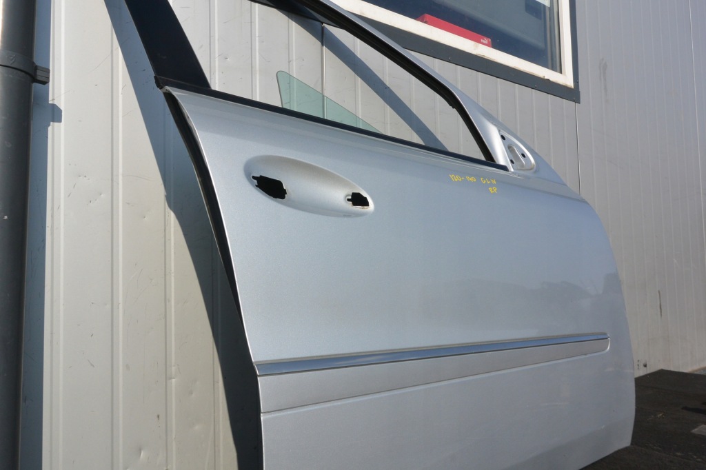 Mercedes gl ml 164 двері праве перед 775 колір Зі Шроту