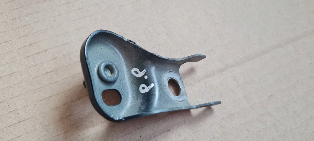 Sq8 4m rsq8 q8 кронштейн кронштейн цилиндра капот правый 4m8823402a 4m8402a Цена