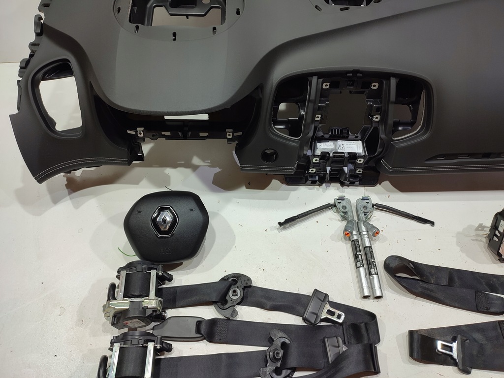 фото №7, Renault scenic iv 4 приборная панель консоль подушка безопасности ремни org