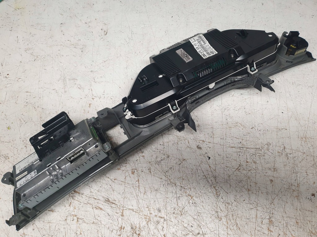 фото №7, Лічильник прилади екран dekor спідометра audi a6 c6 4f0920931e