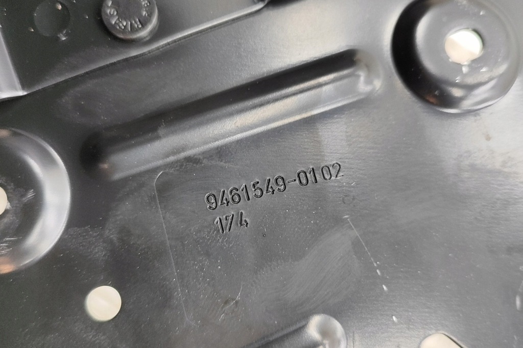 фото №6, Кронштейн радіатора радіатора bmw i4 g26 9461549 електричний 250kw 2023 237933