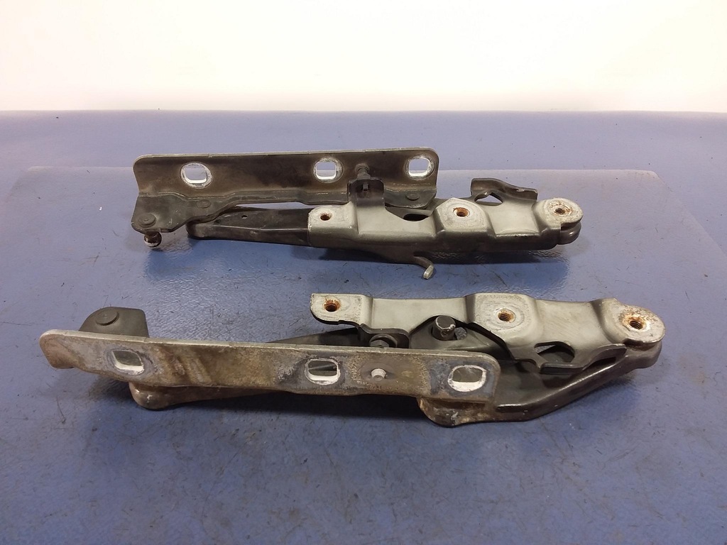 фото №1, Mercedes cls w219 петлі капот 2118800228