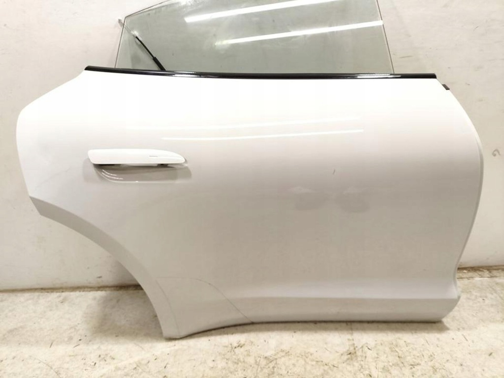 фото №11, Porsche taycan 9j1 2021 двері