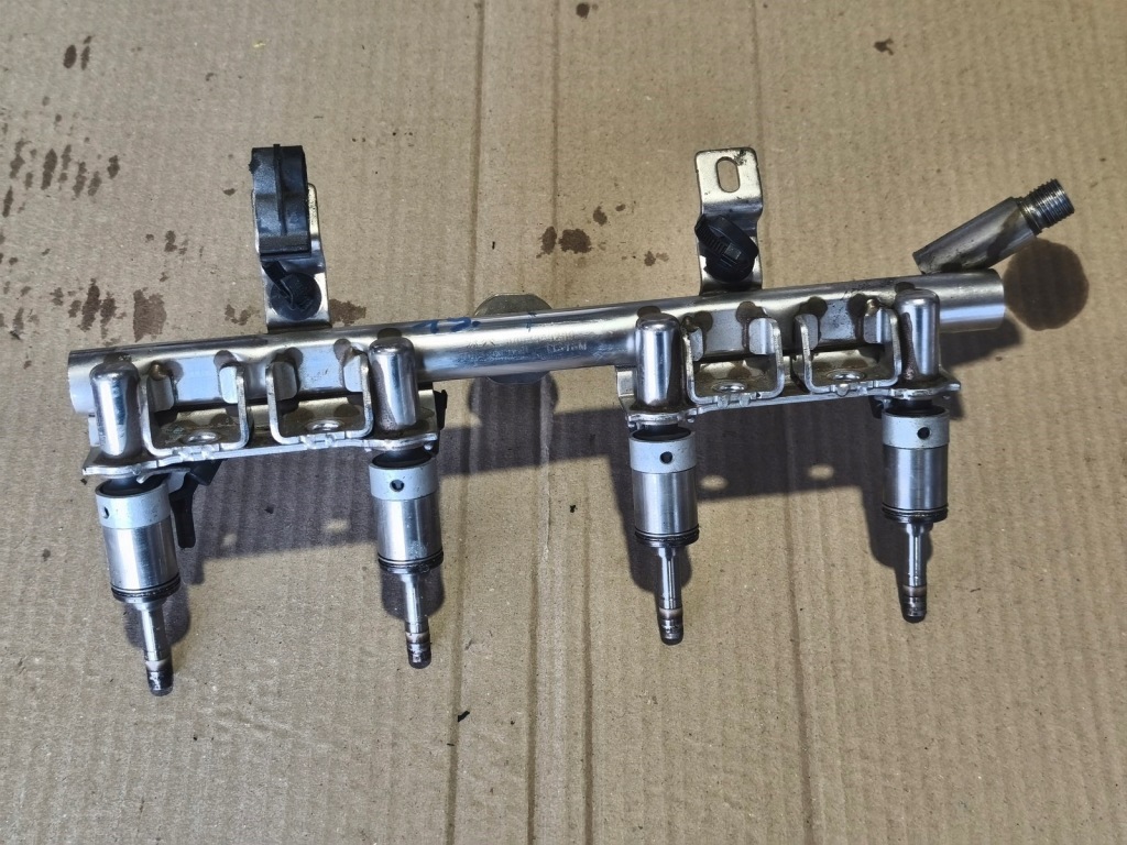 Купити Peugeot citroen 1.6 thp молдинг упорскування 9802545280