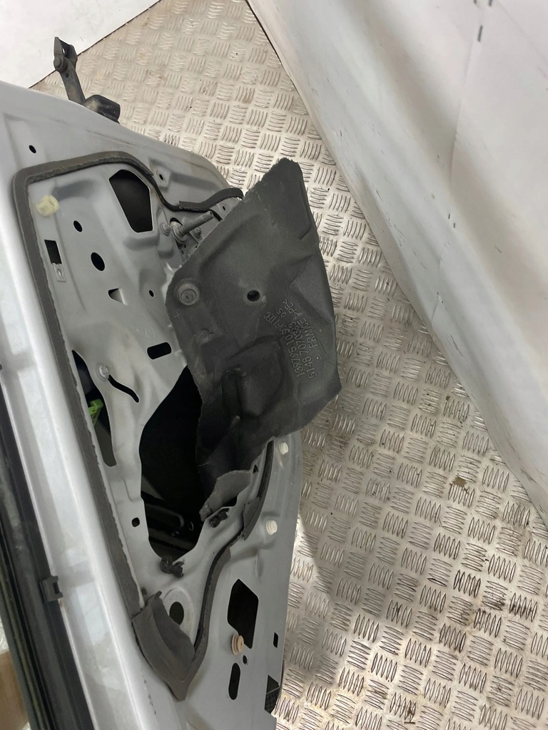 фото №6, Bmw 1 e81 e87 2004 задняя сторона левая дверь задние