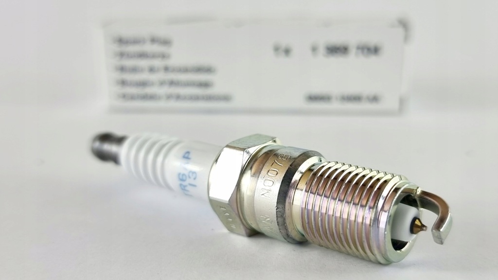 фото №15, 4 свечи зажигания зажигания focus mk2 / mondeo mk3 1,8 / 2,0 1315691 _ 3s4j-12405-ab