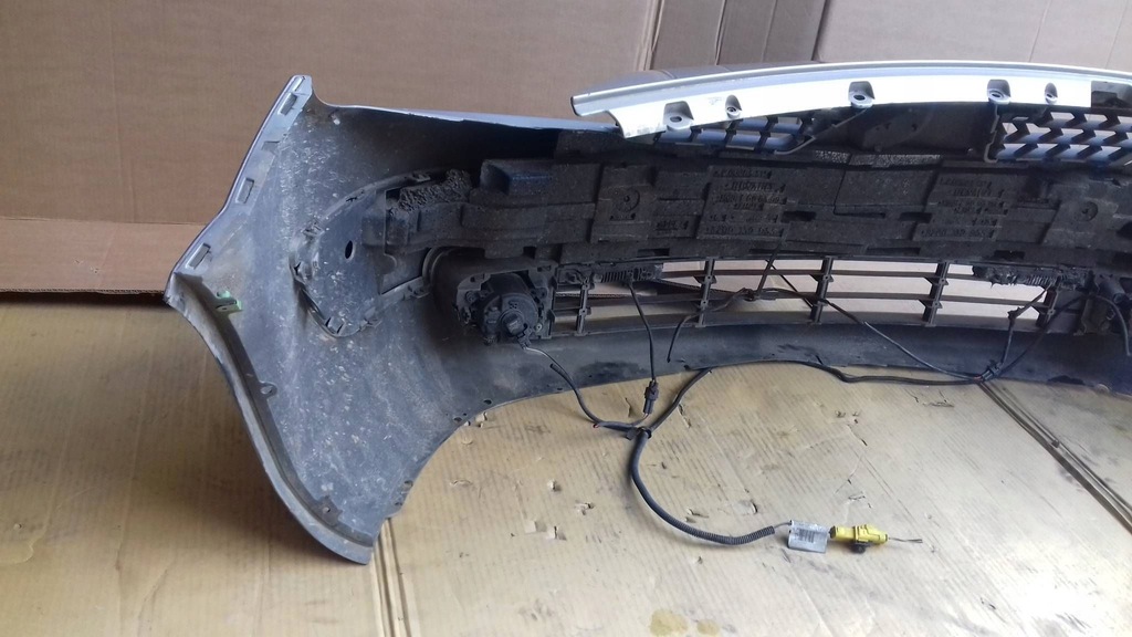 фото №9, Бампер перед передний renault scenic ii 03-06