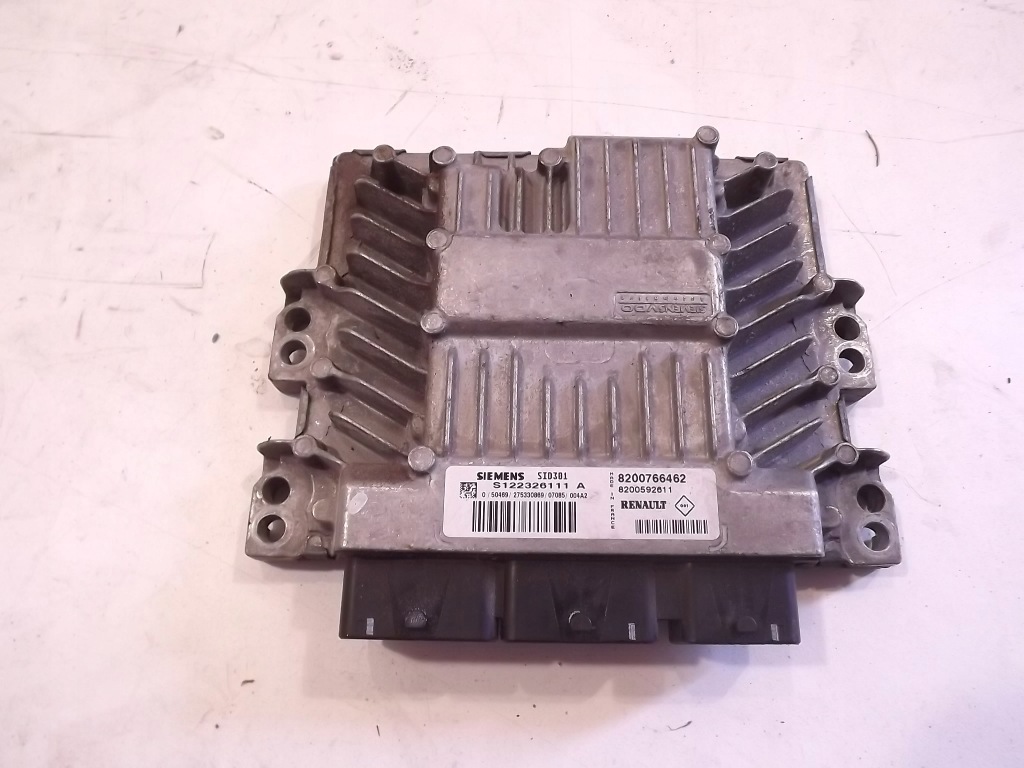 фото №1, Renault бортовий комп'ютер двигуна блок керування 8200766462 !!!