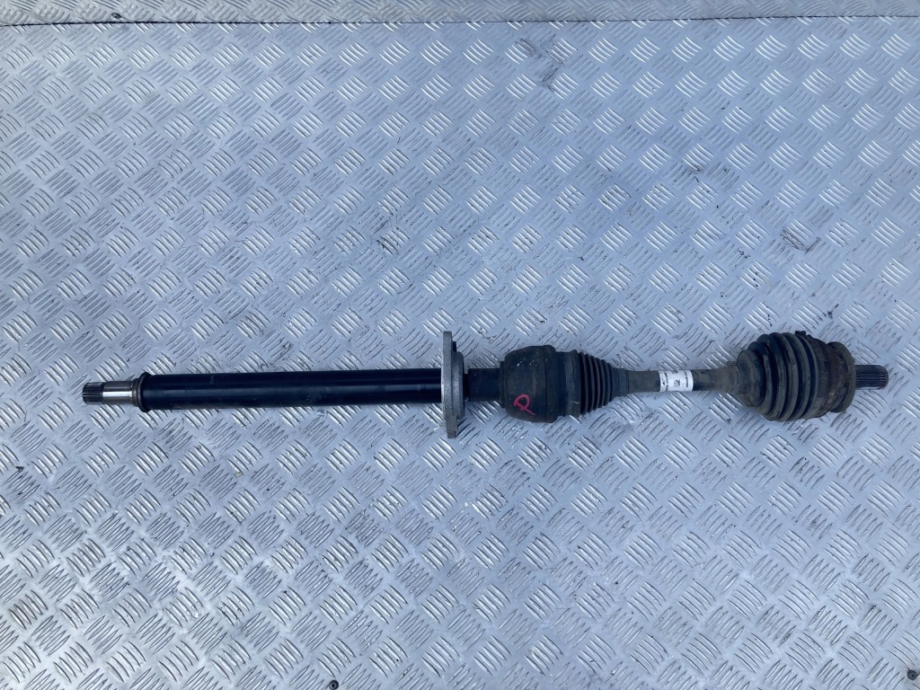 Приводной вал правая длинная mercedes gla x156 2.2 cdi Цена