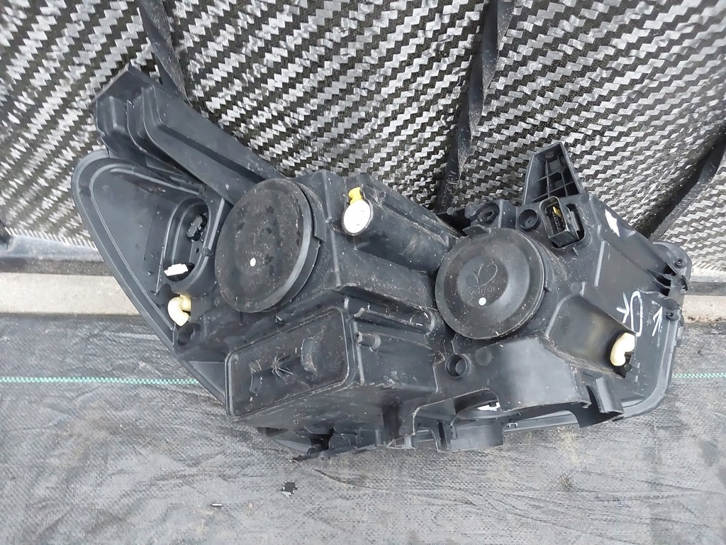 фото №11, Opel grandland x 17- лампа перед передняя левая led yp00015780