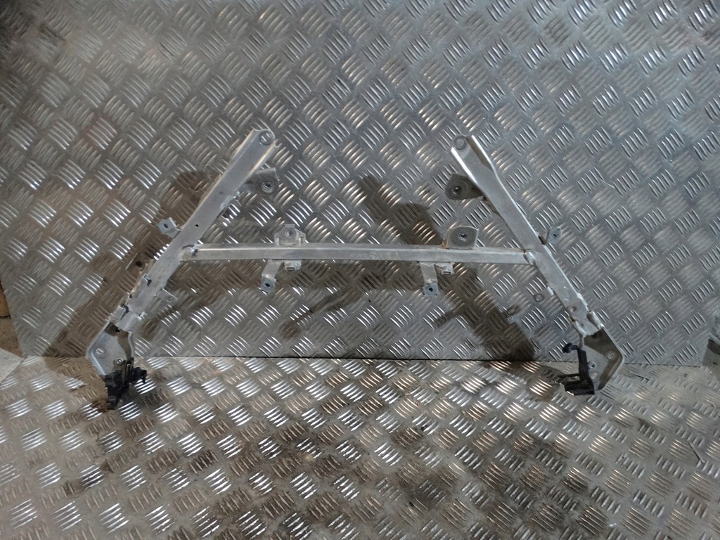 фото №1, Розпірка передня porsche panamera 970 1