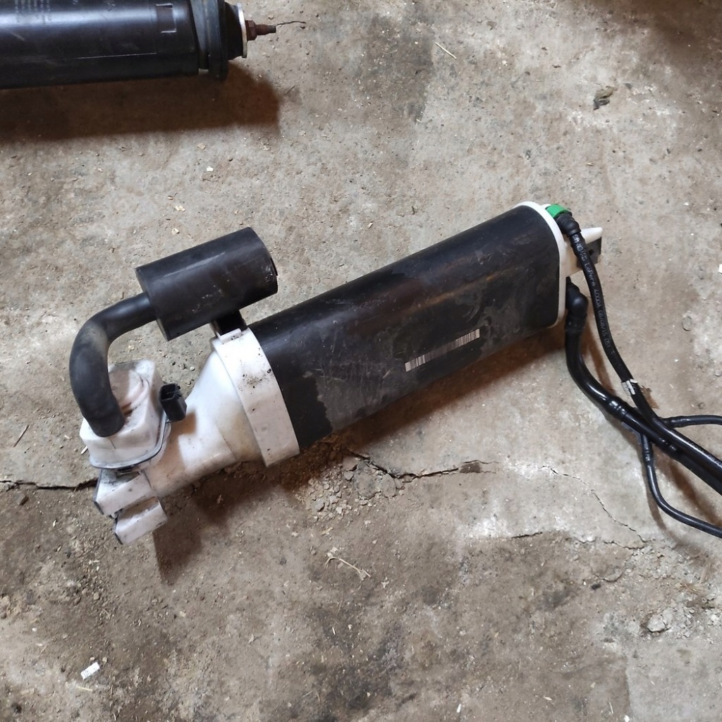 фото №1, Фильтр угольный паров dodge challenger 15-