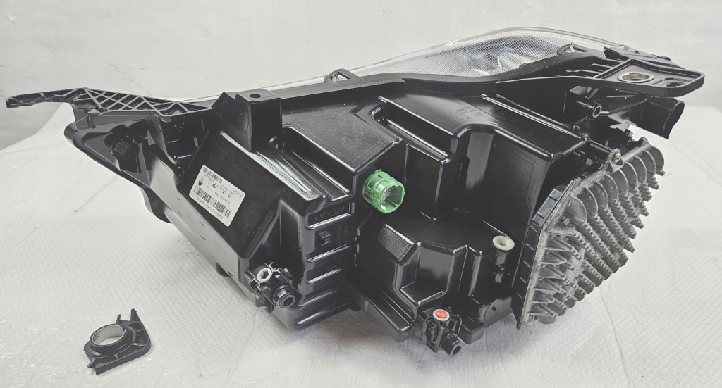 Купити Фара правий передня maserati ghibli рестайлінг  full led 00670106166