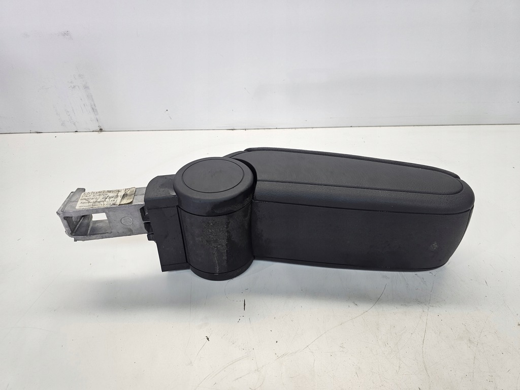 фото №7, Підлокітник перед audi a6 c5 4b0864207c матеріал