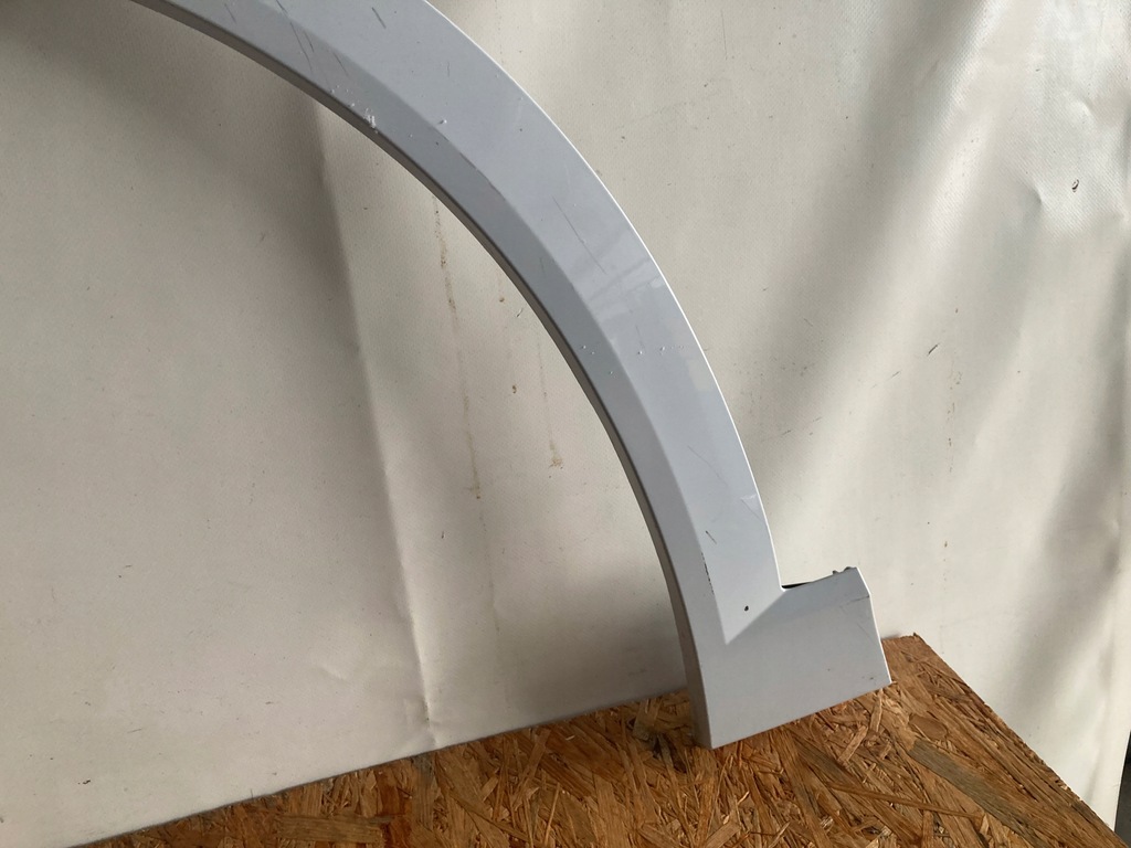 фото №5, Audi e-tron молдинг крыла левый перед 4ke853025e