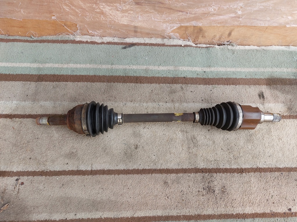 фото №1, Привідний вал ліва перед ford ecosport 1.5 бензин 14r