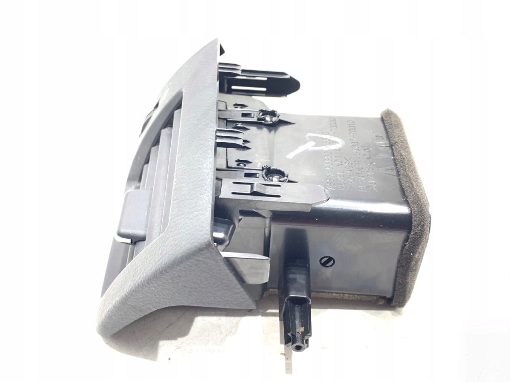 Решітка обдув правий перед lexus ct 55660-76010 хетчбек вентиляції Ціна