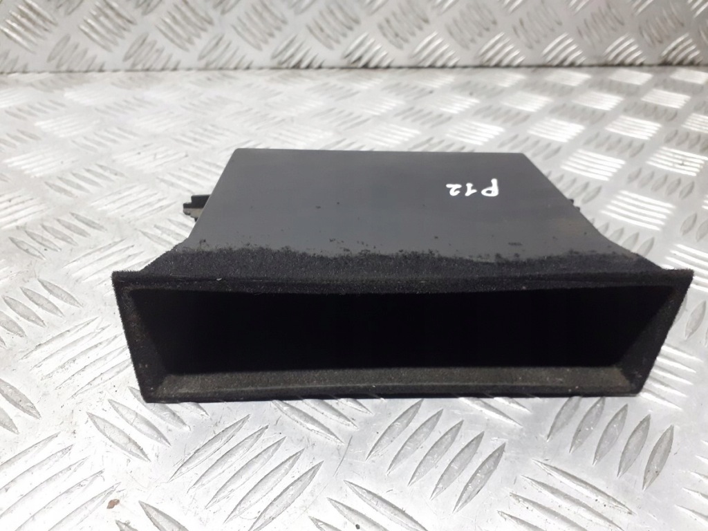 фото №1, Бардачок дисков cd nissan primera p12 68102av700